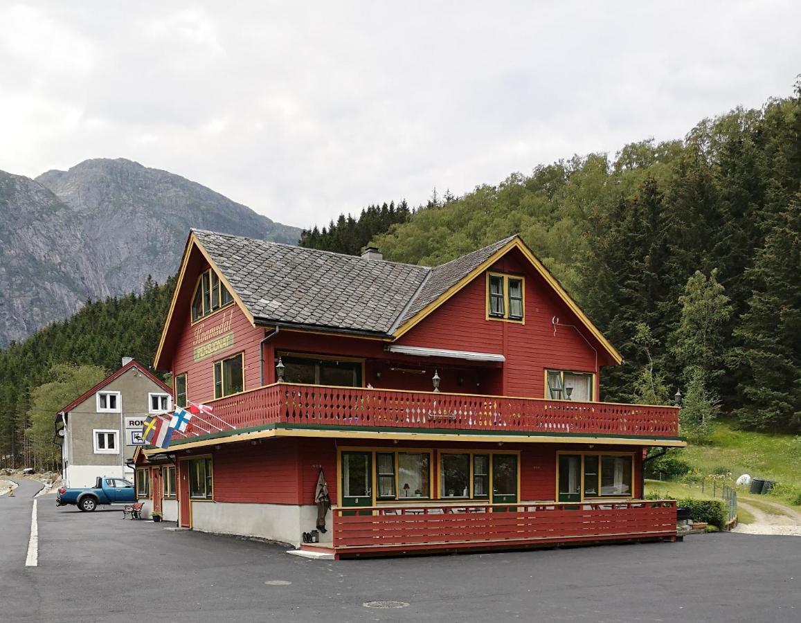 Kvamsdal Pensjonat 3 ไอด์ฟยอร์ด ภายนอก รูปภาพ